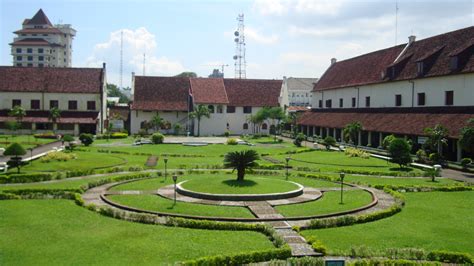 Fort Rotterdam: A Majestic Blast From Makassar's Colonial Past!